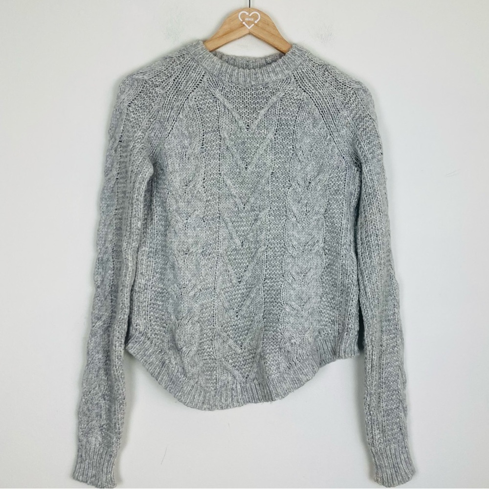 Marine Layer Dani cable knit gray alpaca blend crewneck sweater. Size S